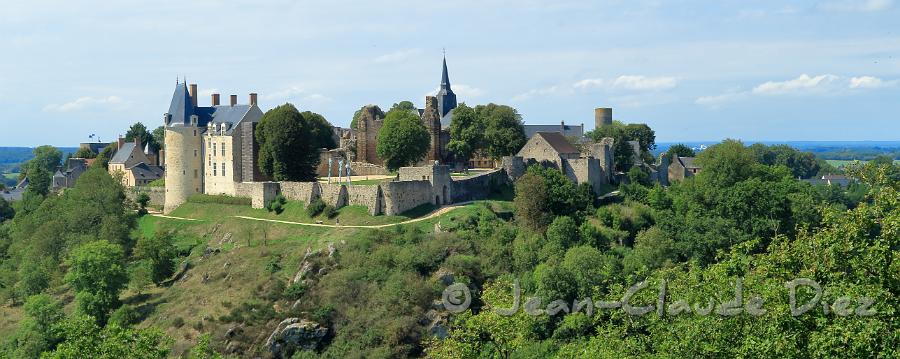 Ste-Suzanne-2015.JPG - Sainte Suzanne