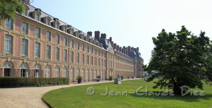 FontainebleauJA01.JPG - Entrée du jardin anglais au château de Fontainebleau